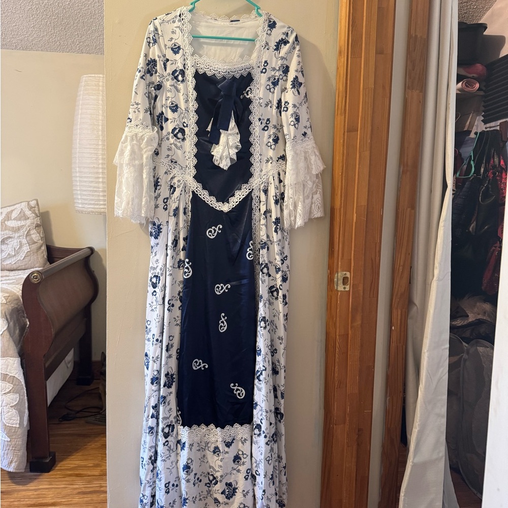 Elegant Floral Lace Dress